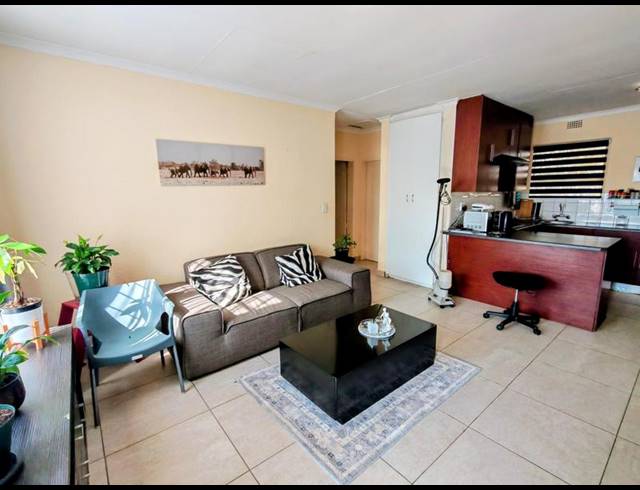 2 BEDROOM APARTMENT FOR SALE IN VORNA VALLEY